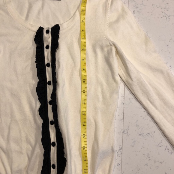 The Limited cream with black ruffles tuxedo style - Picture 5 of 15